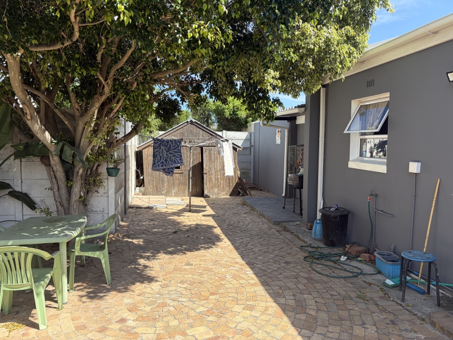 3 Bedroom Property for Sale in Table View Western Cape